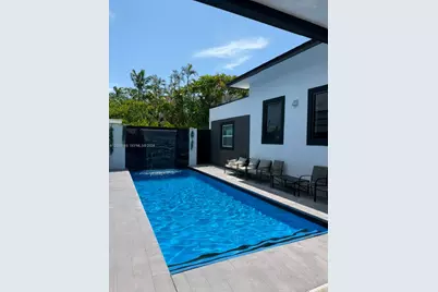 224 SW 12th St, Dania Beach, FL 33004 - Photo 1