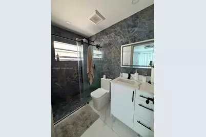 224 SW 12th St, Dania Beach, FL 33004 - Photo 11