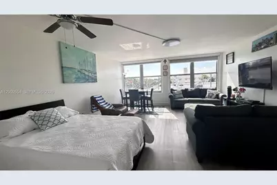 2899 Collins Ave #450, Miami Beach, FL 33140 - Photo 11