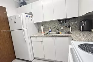 2899 Collins Ave, Miami Beach, FL 33140 - Photo 5