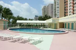 2899 Collins Ave, Miami Beach, FL 33140 - Photo 21