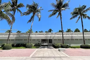 2899 Collins Ave, Miami Beach, FL 33140 - Photo 23