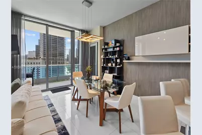 200 Biscayne Boulevard Way #1407, Miami, FL 33131 - Photo 5
