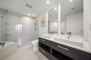45 SW 9th St, Miami, FL 33130 - Photo 7