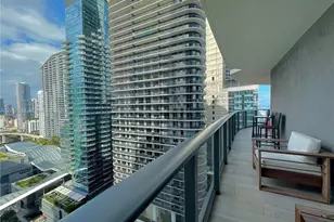 45 SW 9th St, Miami, FL 33130 - Photo 3
