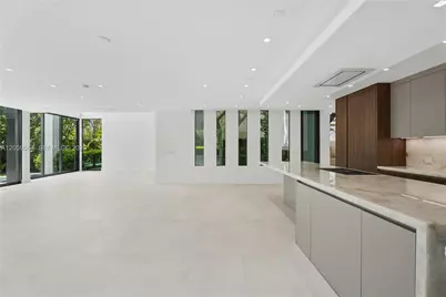 5630 Pine Tree Dr, Miami Beach, FL 33140 - Photo 17