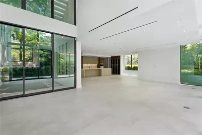 5630 Pine Tree Dr, Miami Beach, FL 33140 - Photo 23