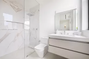 5630 Pine Tree Dr, Miami Beach, FL 33140 - Photo 33