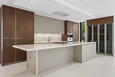 5630 Pine Tree Dr, Miami Beach, FL 33140 - Photo 13