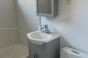 2126 Arthur St, Hollywood, FL 33020 - Photo 3