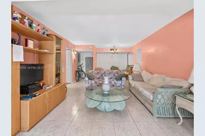 7135 Collins Ave #331, Miami Beach, FL 33141 - Photo 11
