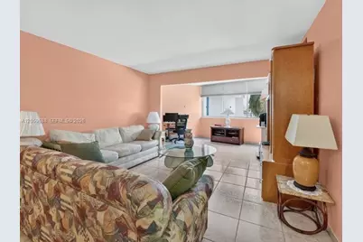 7135 Collins Ave #331, Miami Beach, FL 33141 - Photo 19
