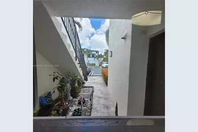 1114 NW 124th Ct #101, Miami, FL 33182 - Photo 17