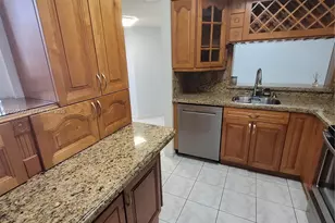 1114 NW 124th Ct, Miami, FL 33182 - Photo 11
