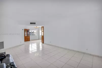 3990 NW 42nd Ave #403, Lauderdale Lakes, FL 33319 - Photo 9