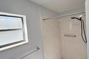 7732 Balboa St, Sunrise, FL 33351 - Photo 9