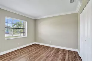 8204 SW 12th St, North Lauderdale, FL 33068 - Photo 9
