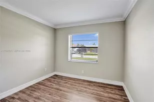 8204 SW 12th St, North Lauderdale, FL 33068 - Photo 7
