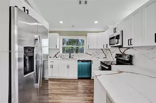8204 SW 12th St, North Lauderdale, FL 33068 - Photo 5