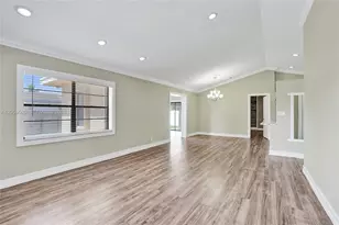 8204 SW 12th St, North Lauderdale, FL 33068 - Photo 13