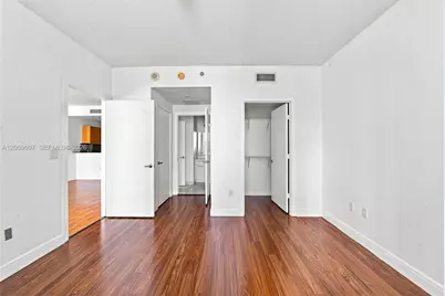1060 Brickell Avenue #2315, Miami, FL 33131 - Photo 7