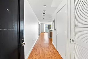 1060 Brickell Ave, Miami, FL 33131 - Photo 11