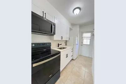 420 NE 14th Ave #3, Fort Lauderdale, FL 33301 - Photo 3