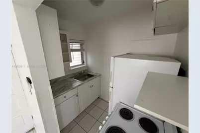 2430 SW 25th Ter #3, Miami, FL 33133 - Photo 3