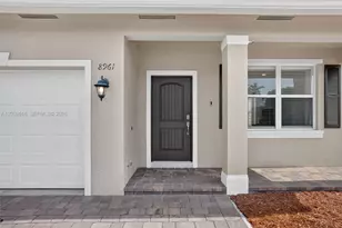8961 SW 215th Terrace, Cutler Bay, FL 33189 - Photo 5