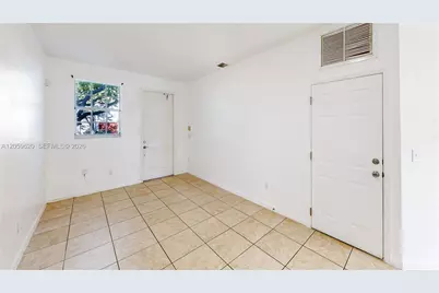 531 NE 21st Ave, Homestead, FL 33033 - Photo 5