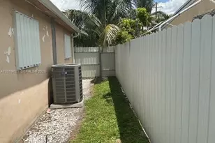 6404 Grant Ct, Hollywood, FL 33024 - Photo 25