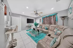 6404 Grant Ct, Hollywood, FL 33024 - Photo 11