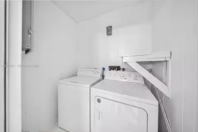 6404 Grant Ct, Hollywood, FL 33024 - Photo 19