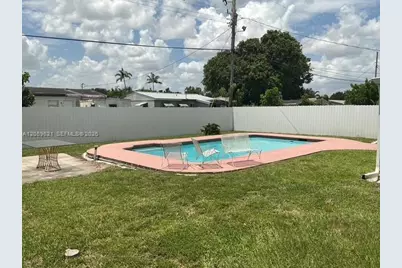 6404 Grant Ct, Hollywood, FL 33024 - Photo 23