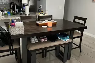 10135 NW 9th St Cir, Miami, FL 33172 - Photo 3