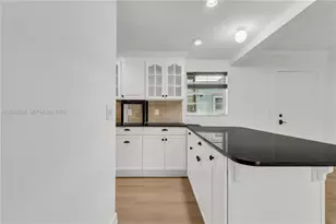 725 Hummingbird Way, North Palm Beach, FL 33408 - Photo 5