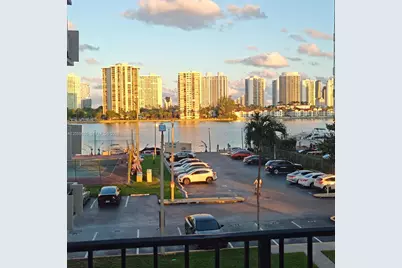 2750 NE 183rd St #301, Aventura, FL 33160 - Photo 7