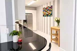 401 69th St, Miami Beach, FL 33141 - Photo 13