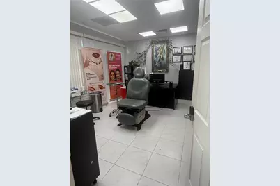 [Address not provided], Hallandale Beach, FL 33009 - Photo 9