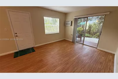 1310 NE 14th Ave #4, Fort Lauderdale, FL 33304 - Photo 7