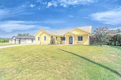 374 Parker St NE, Lake Placid, FL 33852 - Photo 3