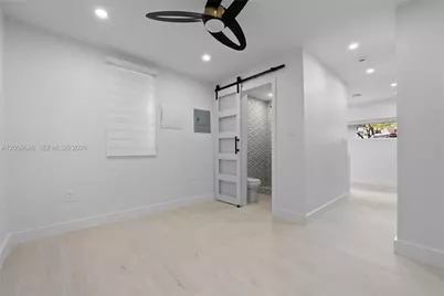 129 SW 9th Ave #3, Miami, FL 33130 - Photo 5