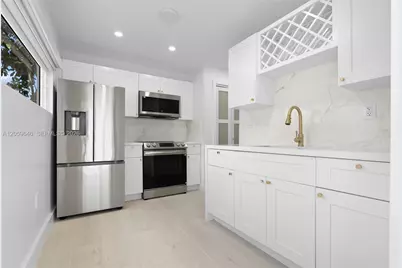 129 SW 9th Ave #3, Miami, FL 33130 - Photo 1