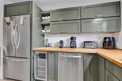 1223 NE 102nd St, Miami Shores, FL 33138 - Photo 11