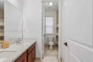 3575 W 97th St, Hialeah, FL 33018 - Photo 43