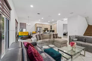 3575 W 97th St, Hialeah, FL 33018 - Photo 13