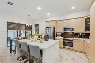 3575 W 97th St, Hialeah, FL 33018 - Photo 17