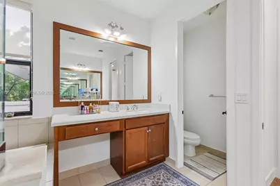3575 W 97th St, Hialeah, FL 33018 - Photo 35