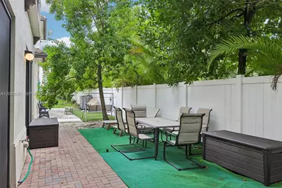 3575 W 97th St, Hialeah, FL 33018 - Photo 53
