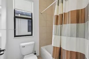 3575 W 97th St, Hialeah, FL 33018 - Photo 45